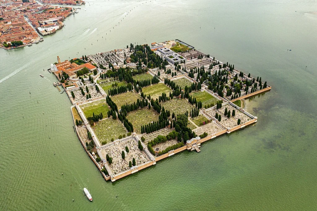 Vaporetto Line 4.1 / 4.2 in Venice: The Complete Guide