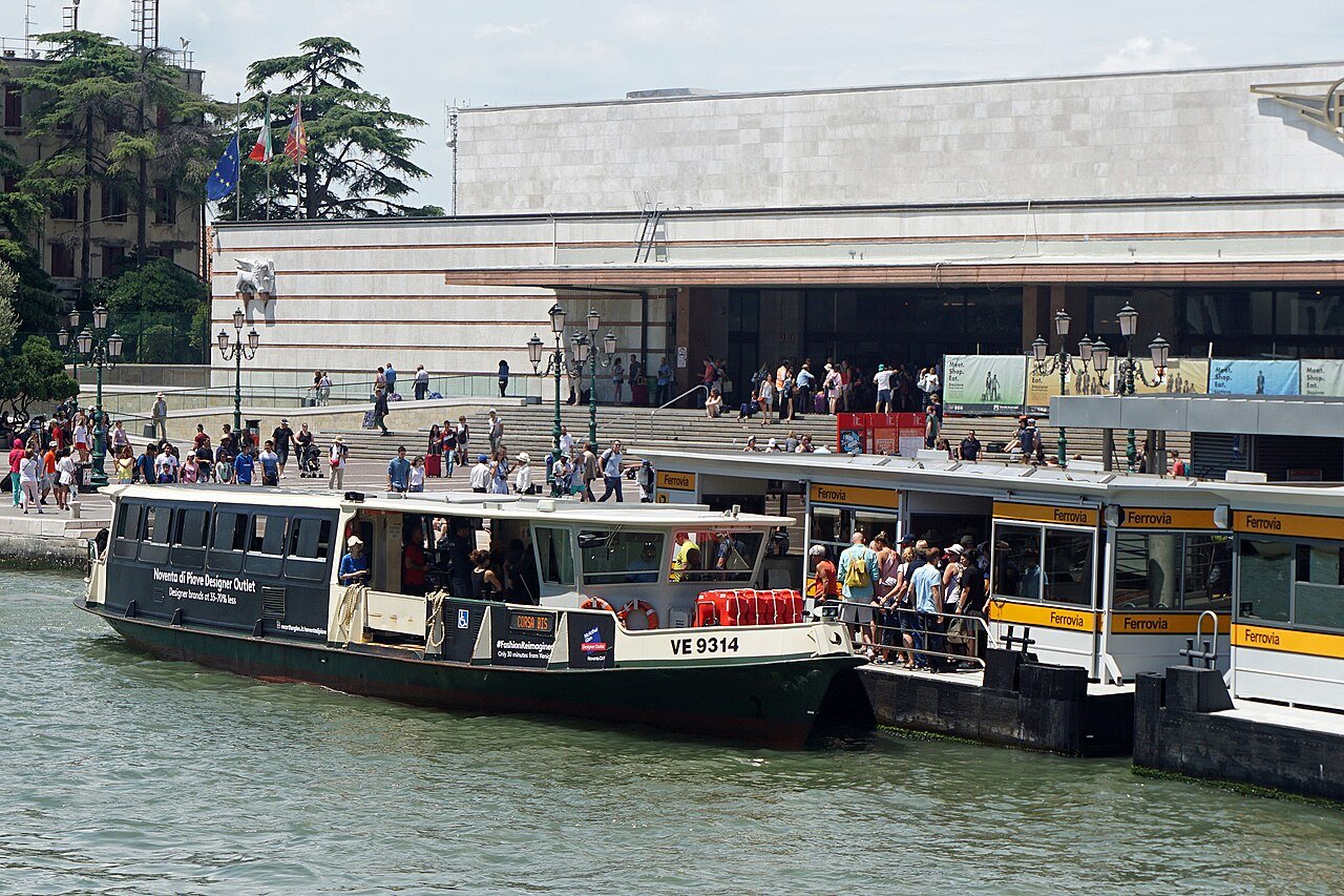 Vaporetto stop at Stazione di Venezia Santa Lucia