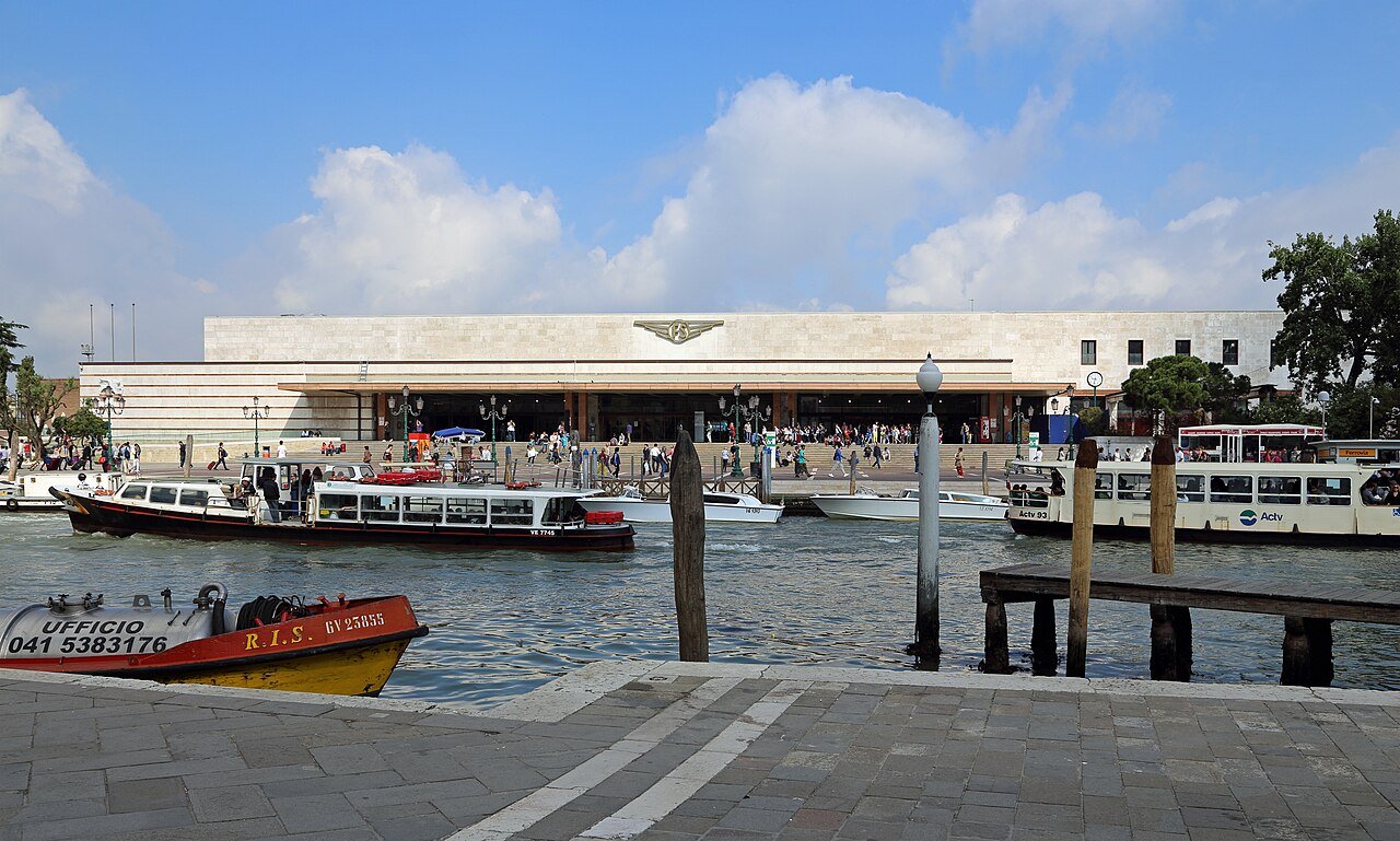 Venezia Santa Lucia Train Station view